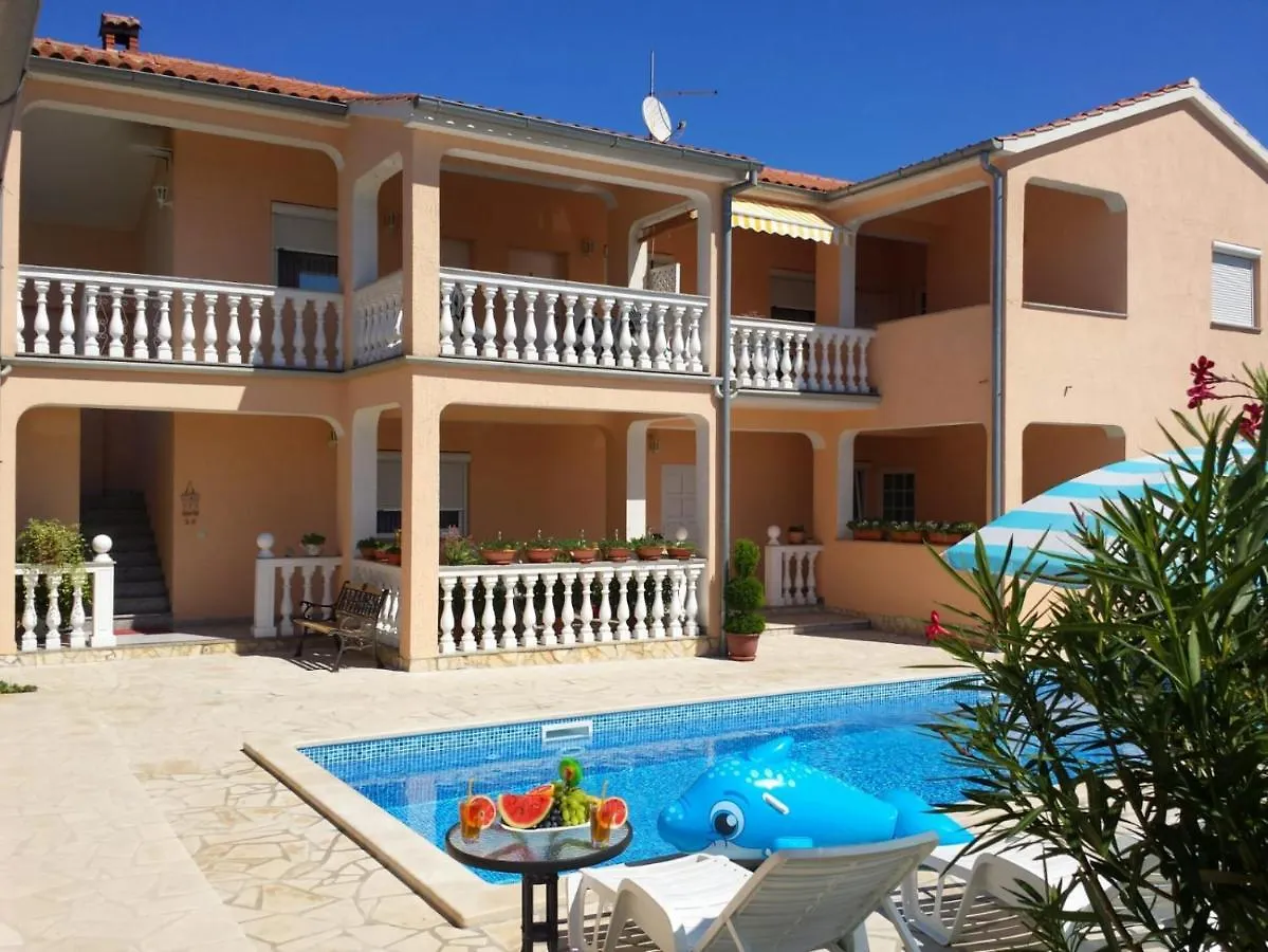 Haus Delphin Appartement Poreč 0*,