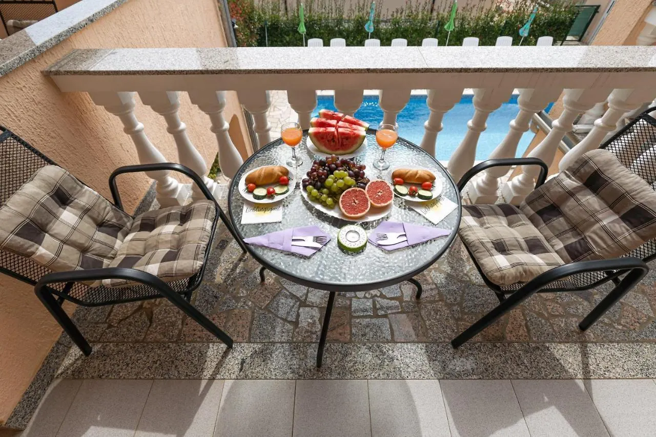 דירות פורץ Haus Delphin קרואטיה